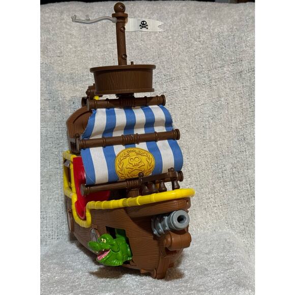 Disney 2011 Jake’s Musical and Talking Pirate Ship Jake& Neverland Pirates - Picture 3 of 4